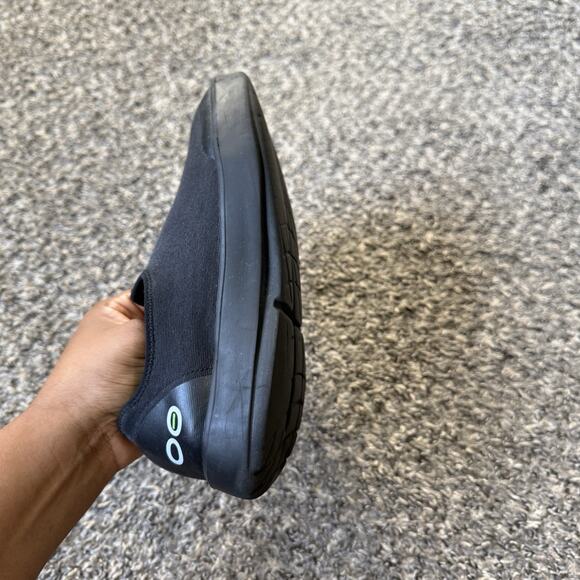 Oofos OOmg eeZee Low Womens Shoes Slip On Black Recovery Sneaker Cushion Size 8 - Picture 4 of 9